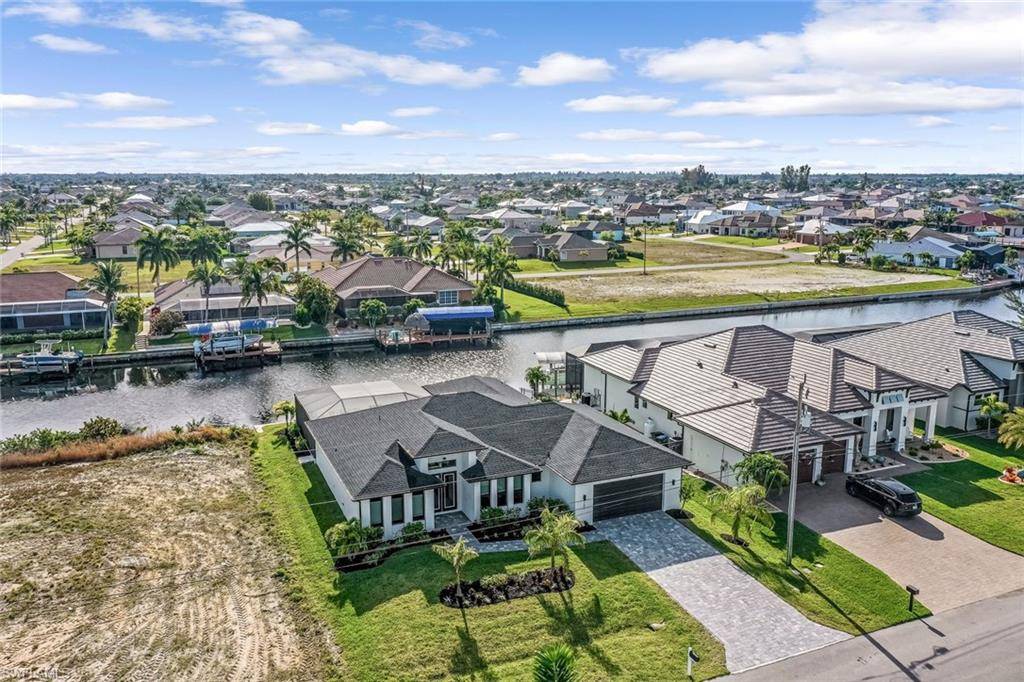 Cape Coral, FL 33993,121 38th AVE