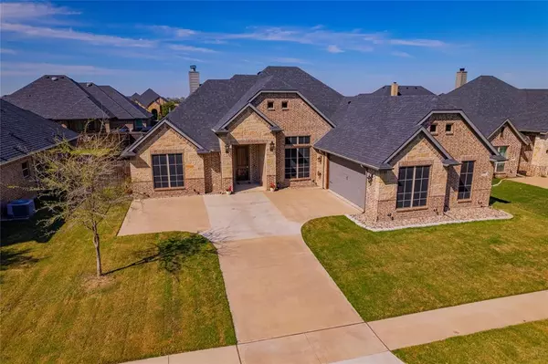 Waxahachie, TX 75165,105 Peyton Place