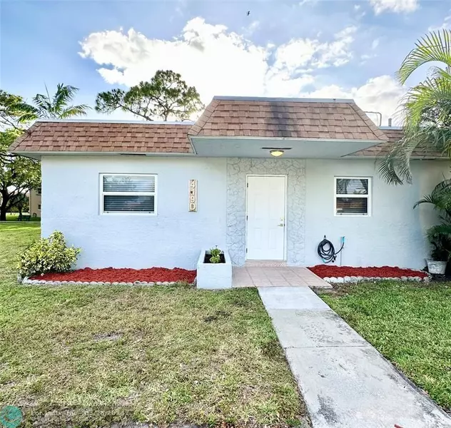 419 SW Natura Ave  #D, Deerfield Beach, FL 33441