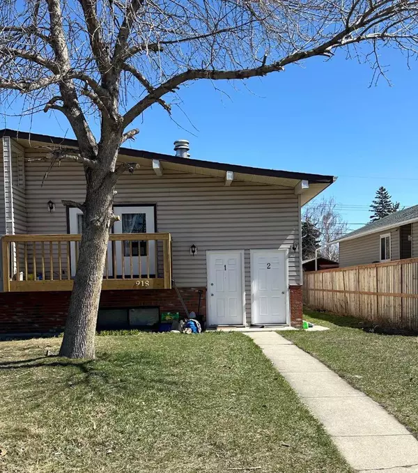 Calgary, AB T2A 1J6,918 40 ST SE