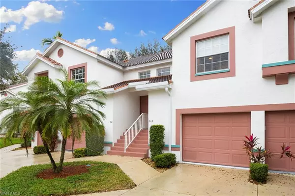 517 Windsor SQ 202, Naples, FL 34104