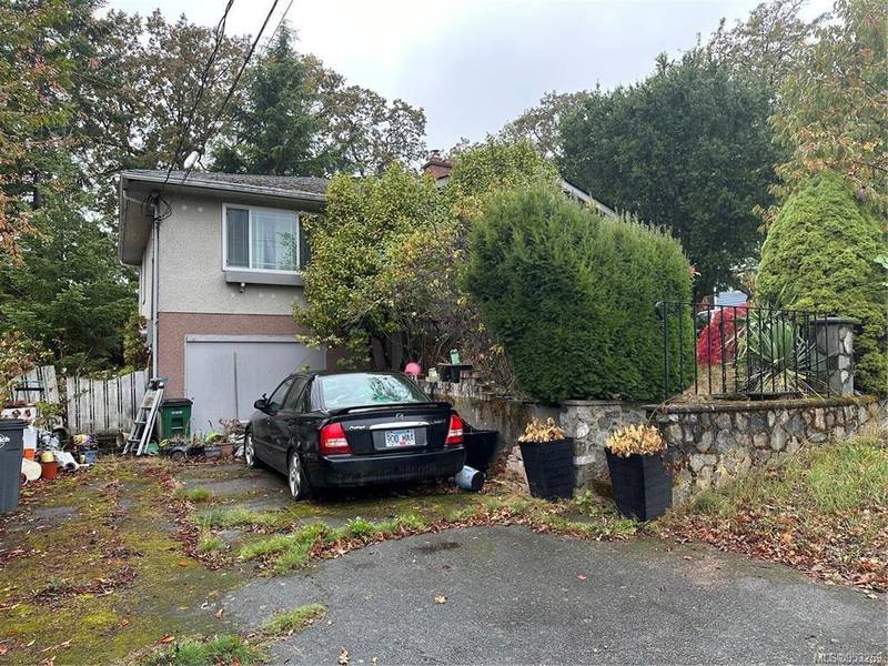 3480 Bethune Ave, Saanich, BC V8X 1W2