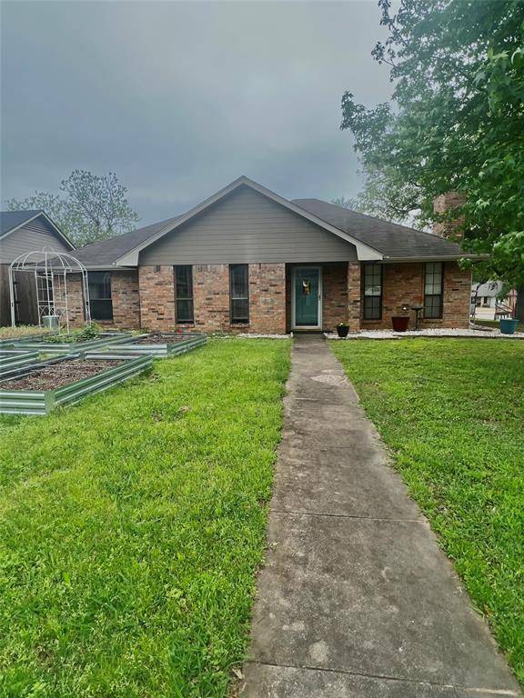 6044 ROYAL,  Reno,  TX 75462