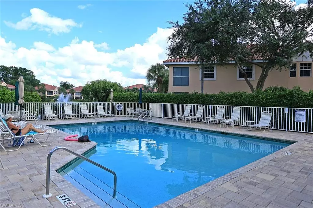 Naples, FL 34119,6190 Reserve CIR 302