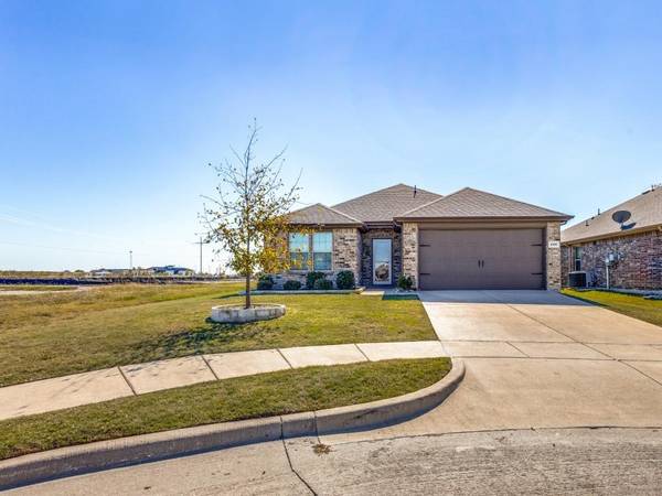 1701 Princeton Avenue, Farmersville, TX 75442