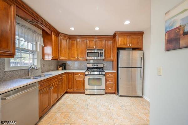 Montville Twp., NJ 07045,7 Bromley Ct