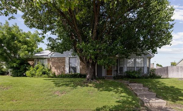 2416 Forestmeadow Drive,  Lewisville,  TX 75067