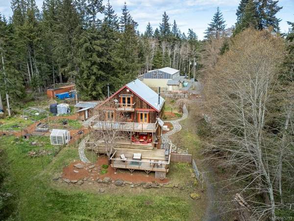 9000 Rayelyn Lane, Denman Island, BC V0R 1T0