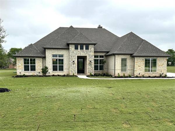 310 Waterview Drive, Gunter, TX 75058