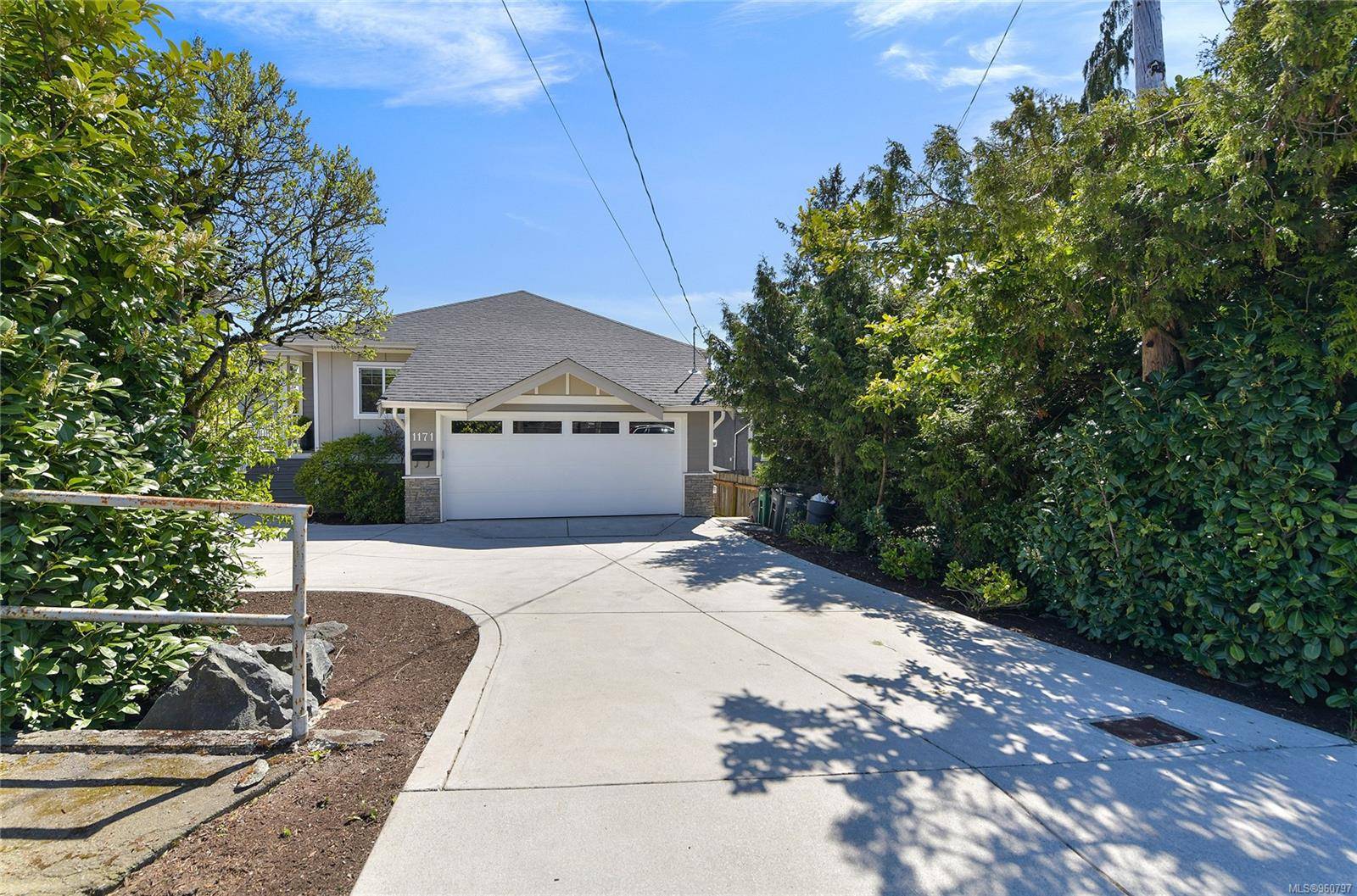 Saanich, BC V8P 2L6,1171 McKenzie Ave