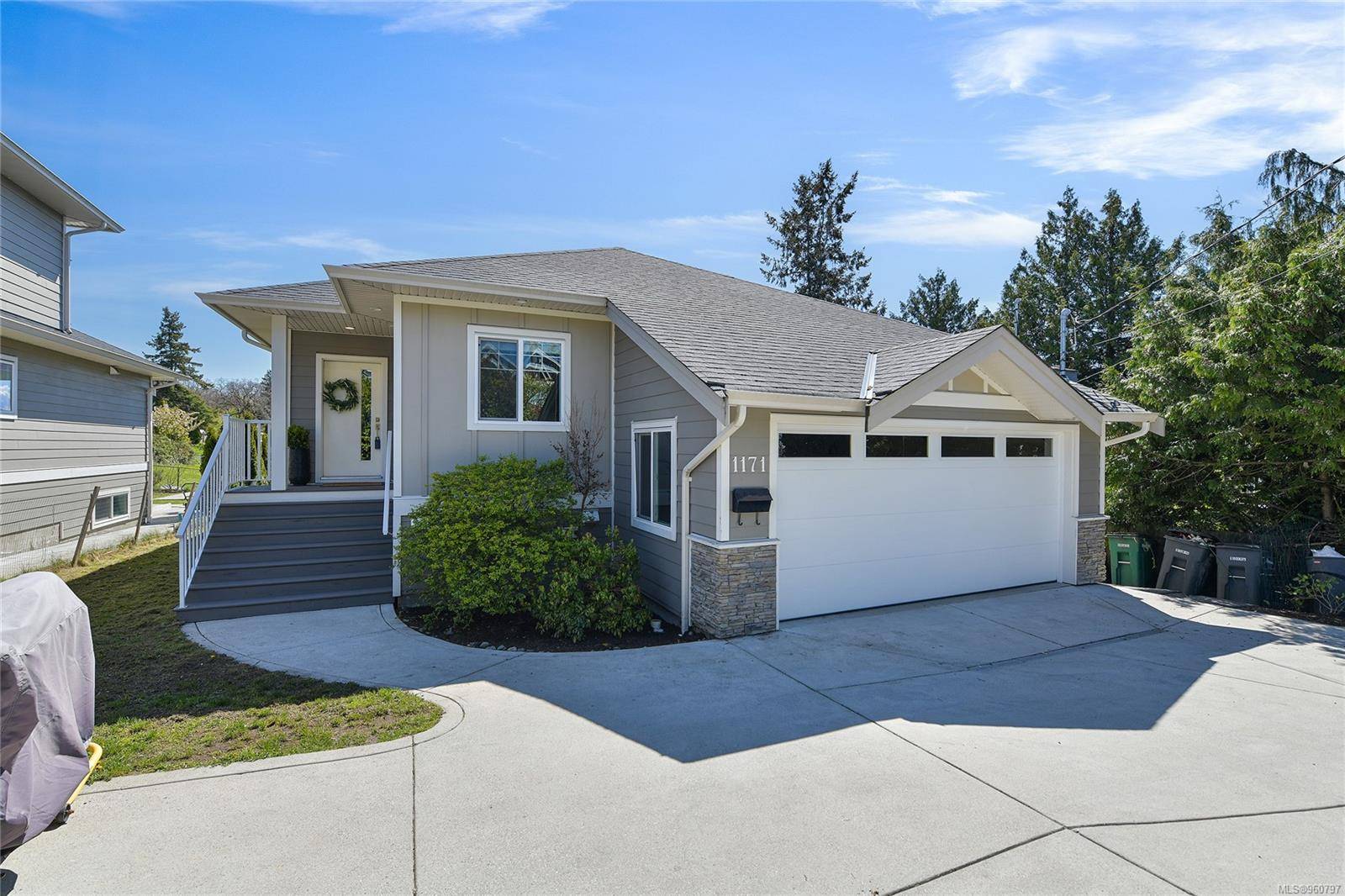Saanich, BC V8P 2L6,1171 McKenzie Ave