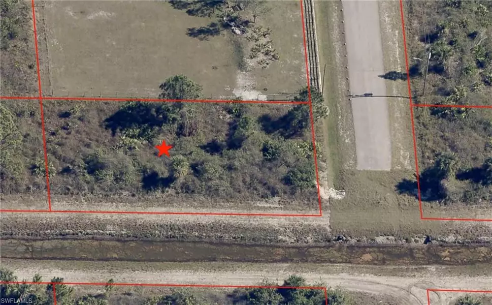 2818 55th ST W, Lehigh Acres, FL 33971