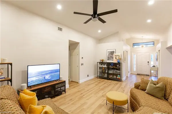 Naples, FL 34112,6066 Hollow DR