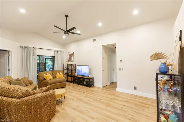 Naples, FL 34112,6066 Hollow DR