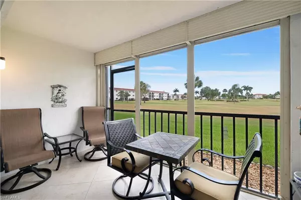 37 High Point CIR E 107, Naples, FL 34103