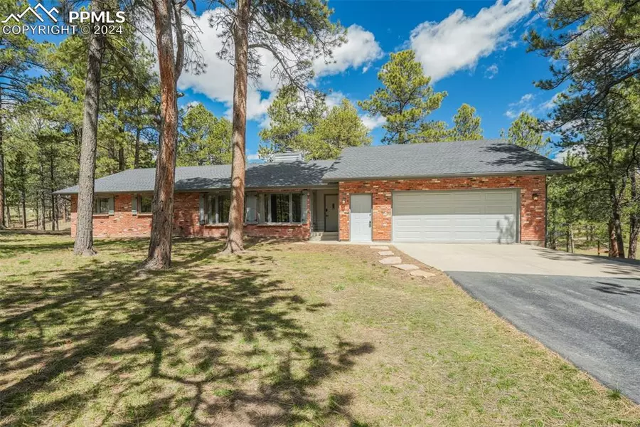 8950 Pine Cone RD, Colorado Springs, CO 80908