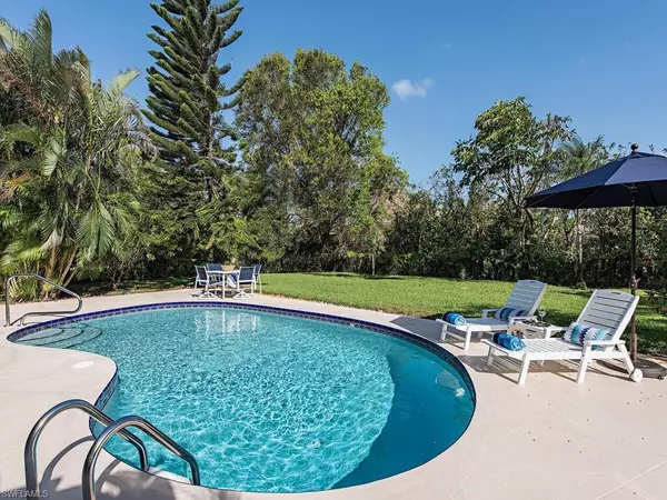 715 Starboard DR, Naples, FL 34103