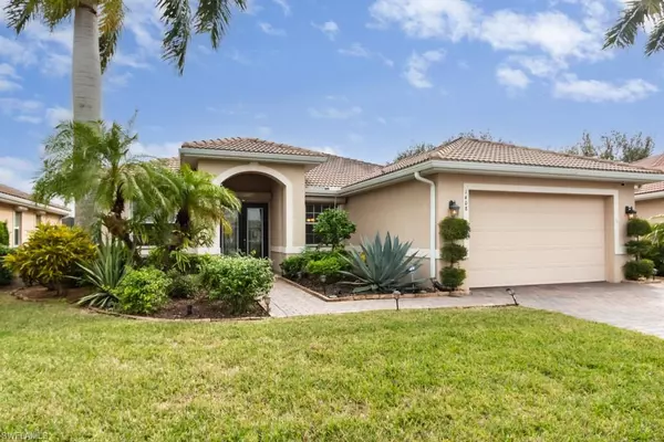 1408 Birdie DR, Naples, FL 34120