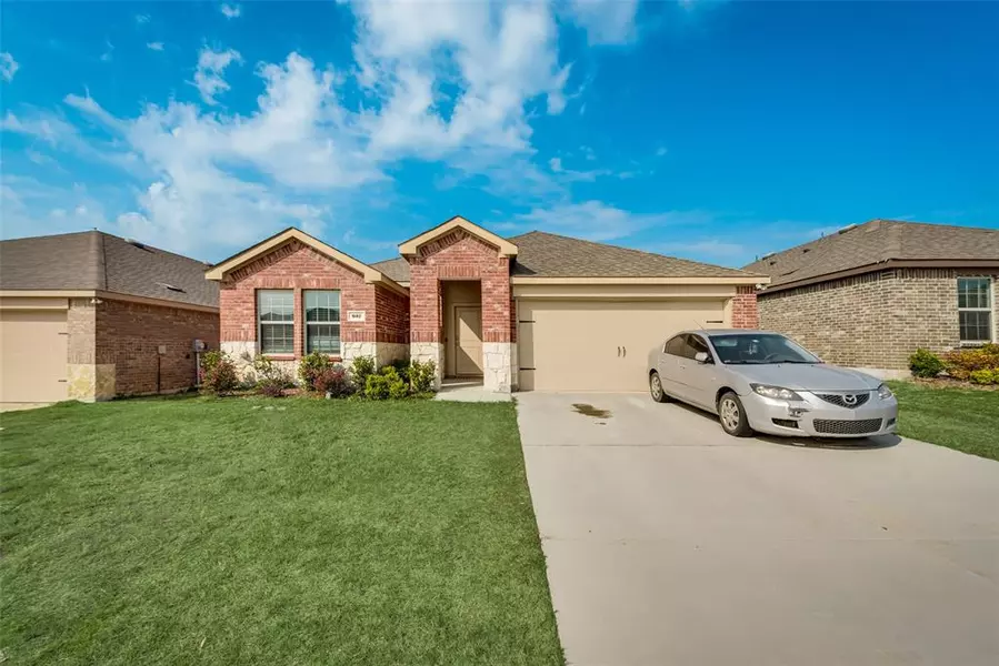 937 Alton Drive, Aubrey, TX 76227