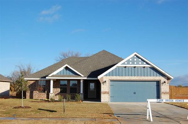 817 Haley Street, Springtown, TX 76082