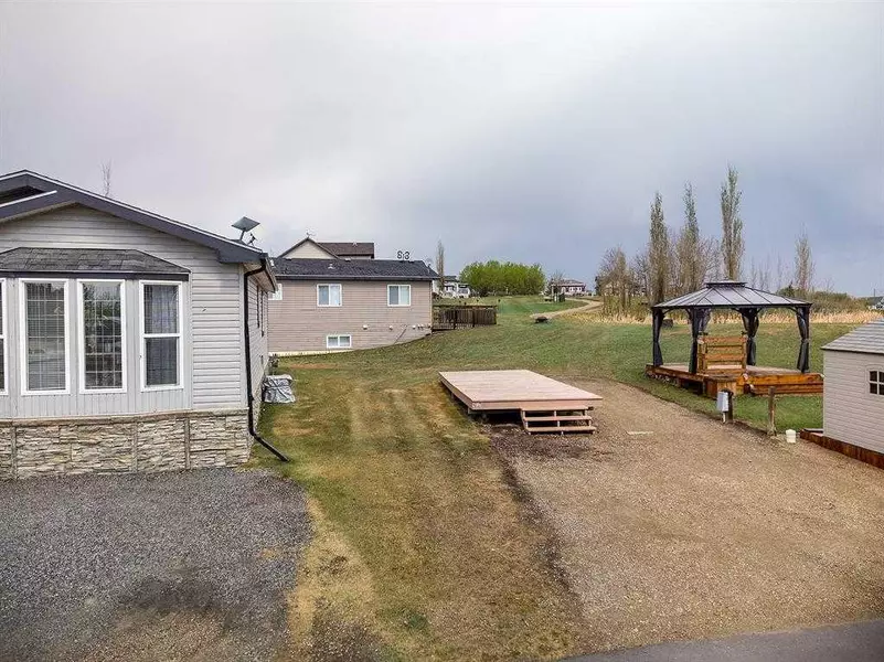 25054 South Pine Lake RD #4017, Rural Red Deer County, AB T0M 1R0