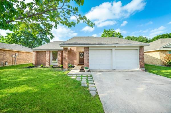 1320 Superior Drive, Flower Mound, TX 75028