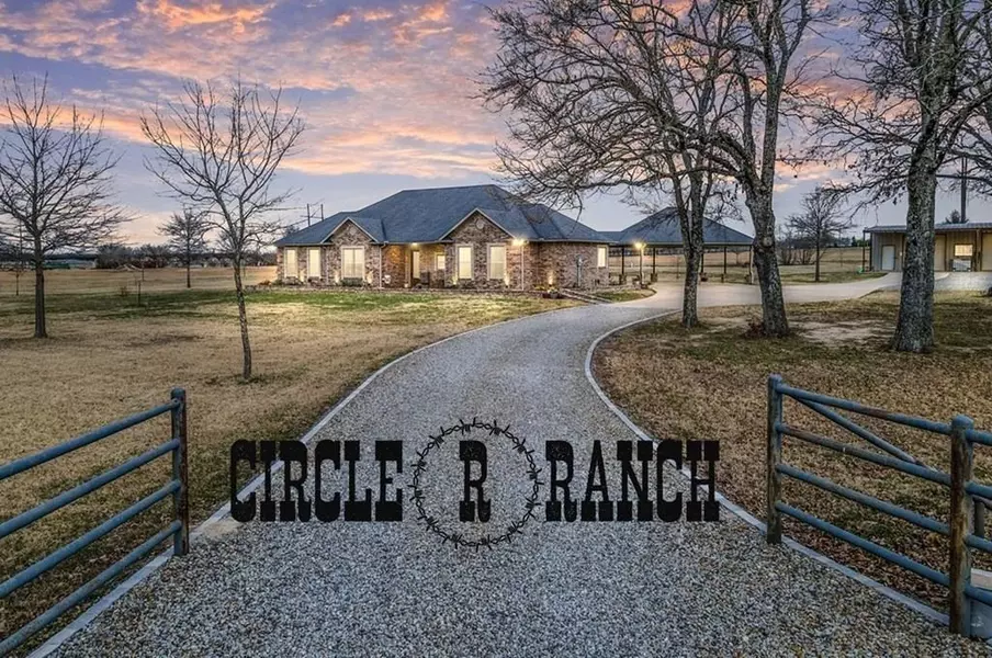 170 Vz County Road 1516, Van, TX 75790