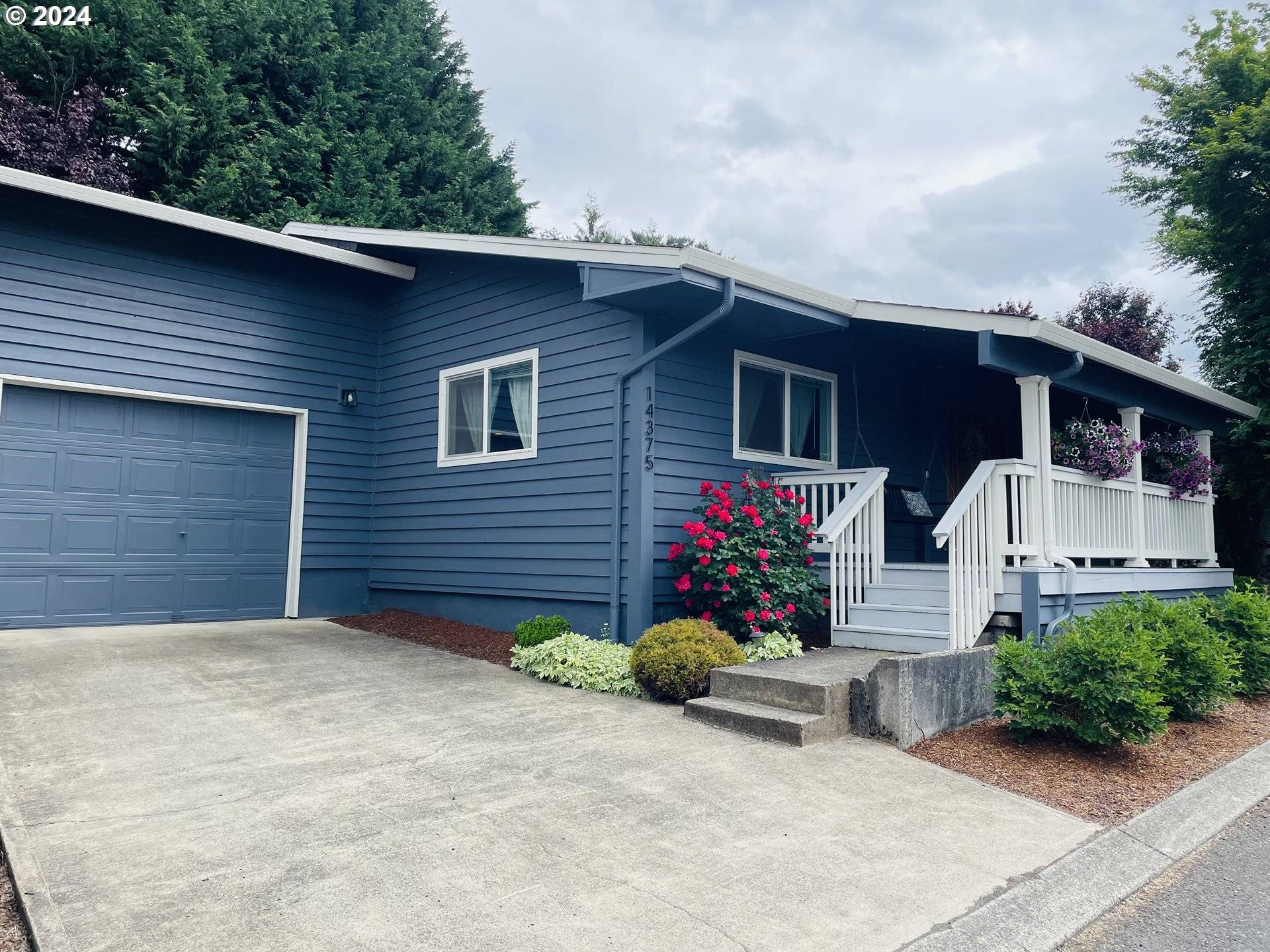 Clackamas, OR 97015,14375 SE VILLAGE SLOPE CT