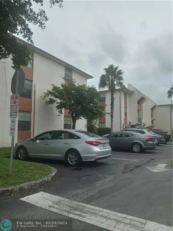 Lauderhill, FL 33313,1796 NW 55th Ave  #102