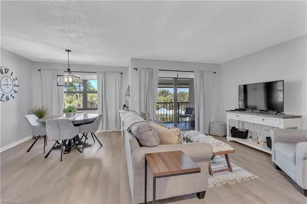 1510 Mainsail DR #4, Naples, FL 34114