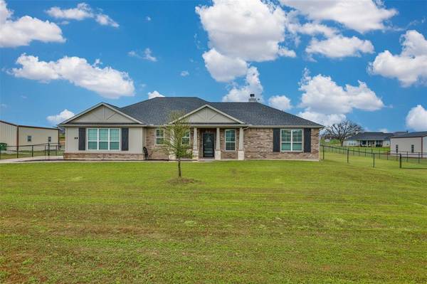 161 Spring Creek Circle,  Paradise,  TX 76073