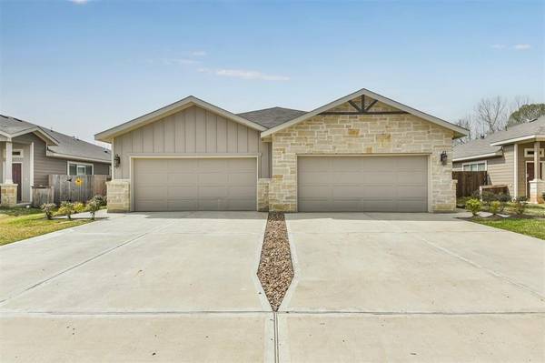 633-637 Blackland Drive, Venus, TX 76084