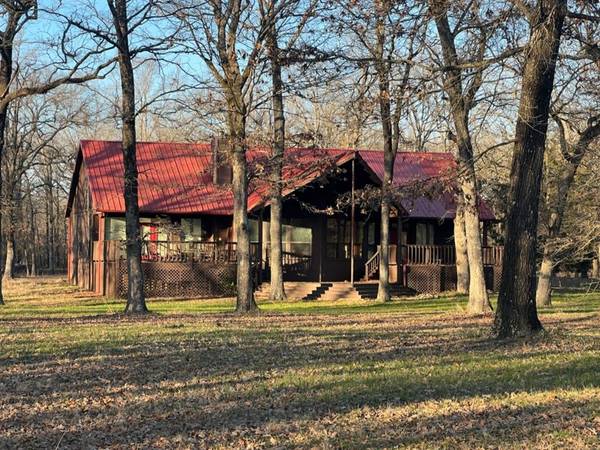 242 County Road 1250, Mount Pleasant, TX 75455