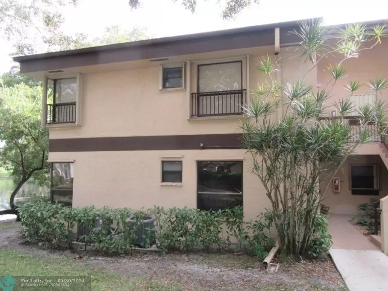 2638 Carambola Cir  #1724, Coconut Creek, FL 33066