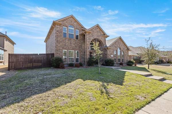 1385 White Water Lane,  Rockwall,  TX 75087