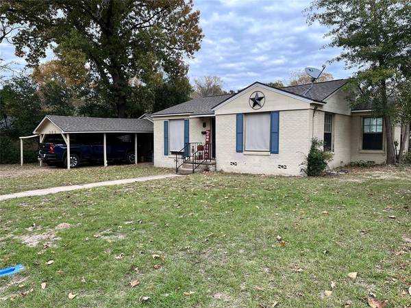 303 Laird Lane,  Athens,  TX 75751