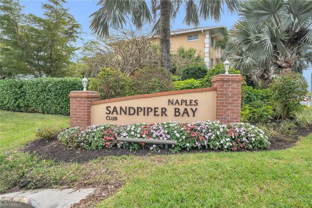 Naples, FL 34112,3031 Sandpiper Bay CIR F203