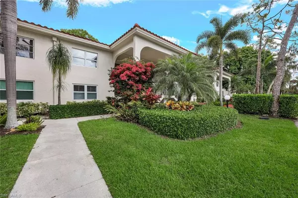 Naples, FL 34105,1056 Forest Lakes DR A-203