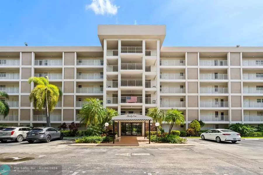 2901 S Palm Aire Dr  #106, Pompano Beach, FL 33069