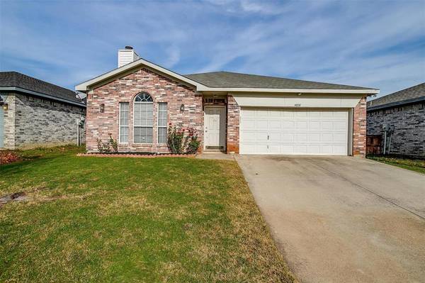 4808 Fishhook Court, Fort Worth, TX 76179