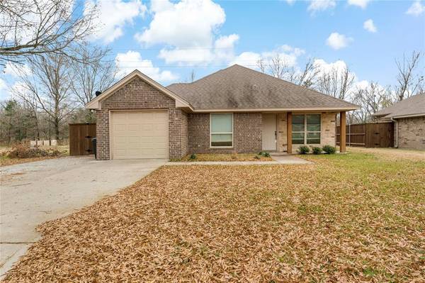 4290 Sunrise Dr.,  Paris,  TX 75462