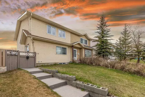 Calgary, AB T3J 2A7,77 Castlebrook WAY NE