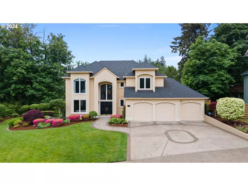 240 SE AVONDALE WAY, Gresham, OR 97080