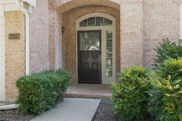 Fort Worth, TX 76132,6429 Greenbriar Lane