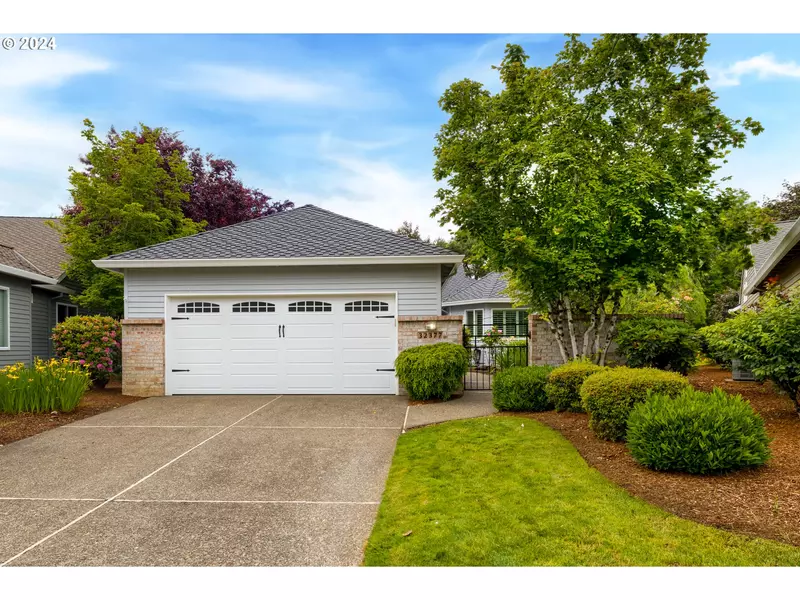 32377 SW LAKE DR, Wilsonville, OR 97070