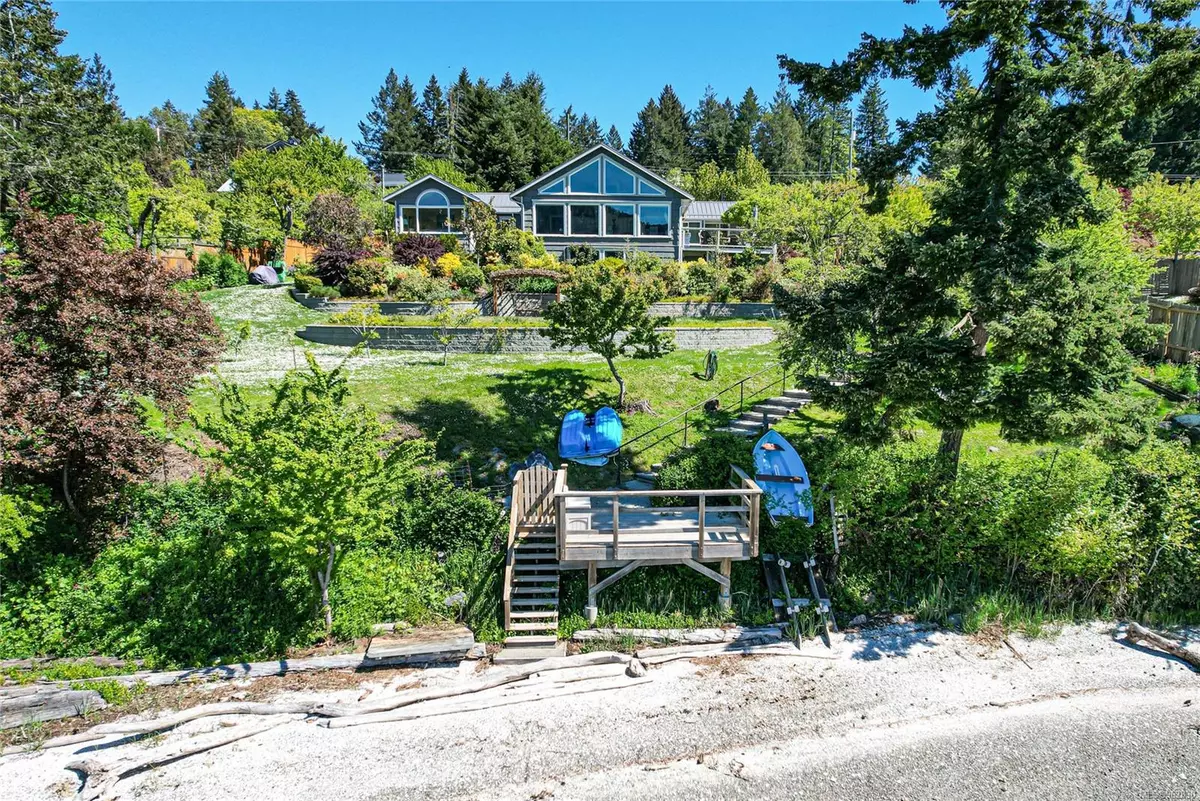 Salt Spring, BC V8K 2M1,116 Fruitvale Rd