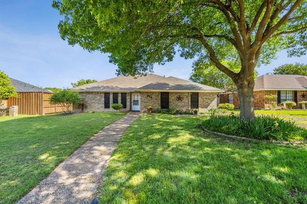 811 Rush Creek Drive, Allen, TX 75002