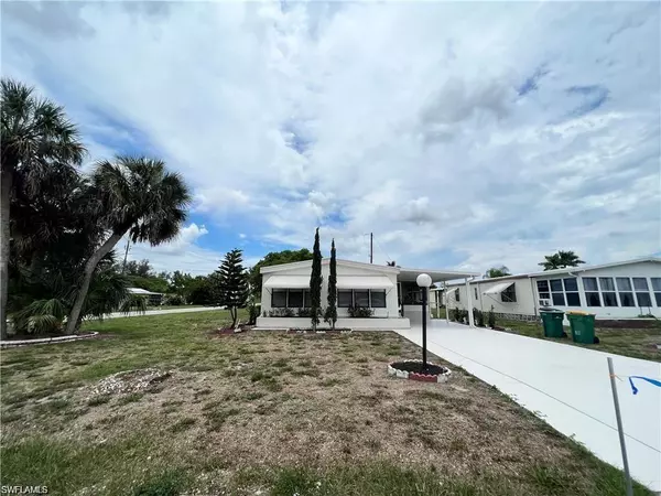 Naples, FL 34114,200 Pine Key LN 211