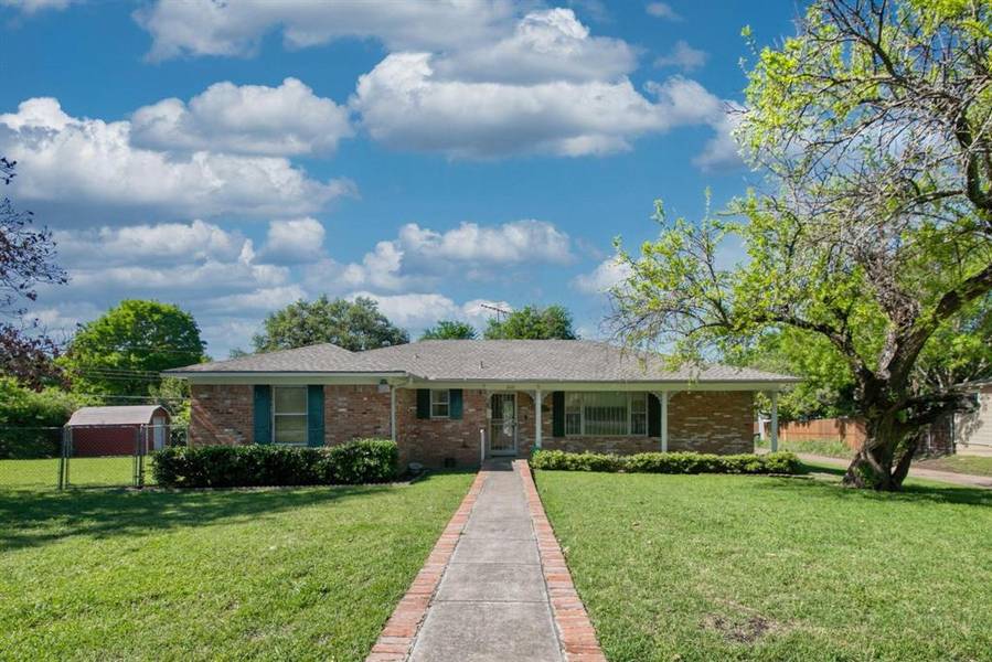 2618 Dorrington Drive, Dallas, TX 75228