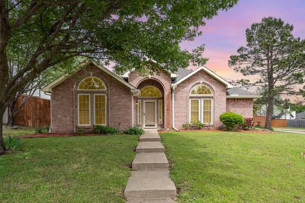 302 Westwood Drive, Rockwall, TX 75032